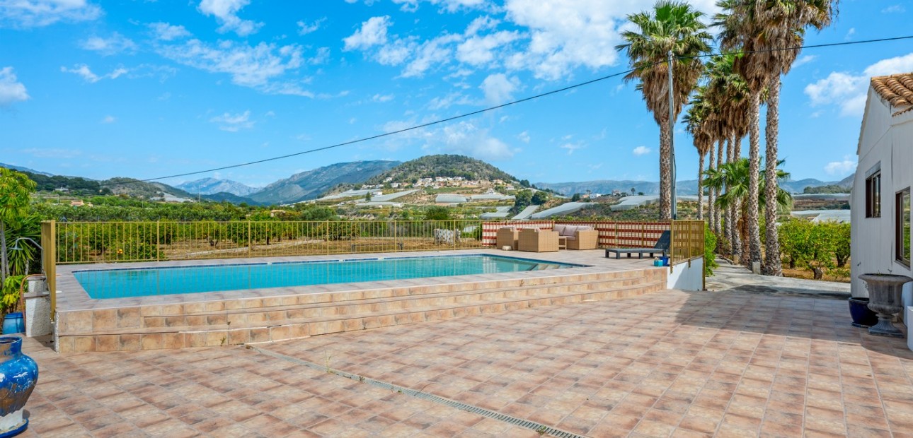 Sale - Country Property -
La Nucia - La Nucia - Country