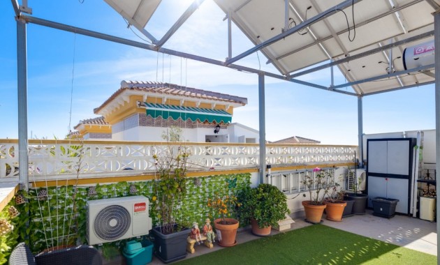 Herverkoop - Herenhuis -
Torrevieja - Aguas Nuevas