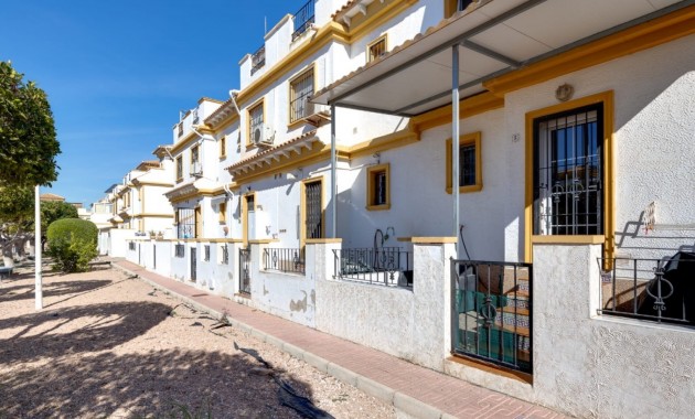 Herverkoop - Herenhuis -
Torrevieja - Aguas Nuevas