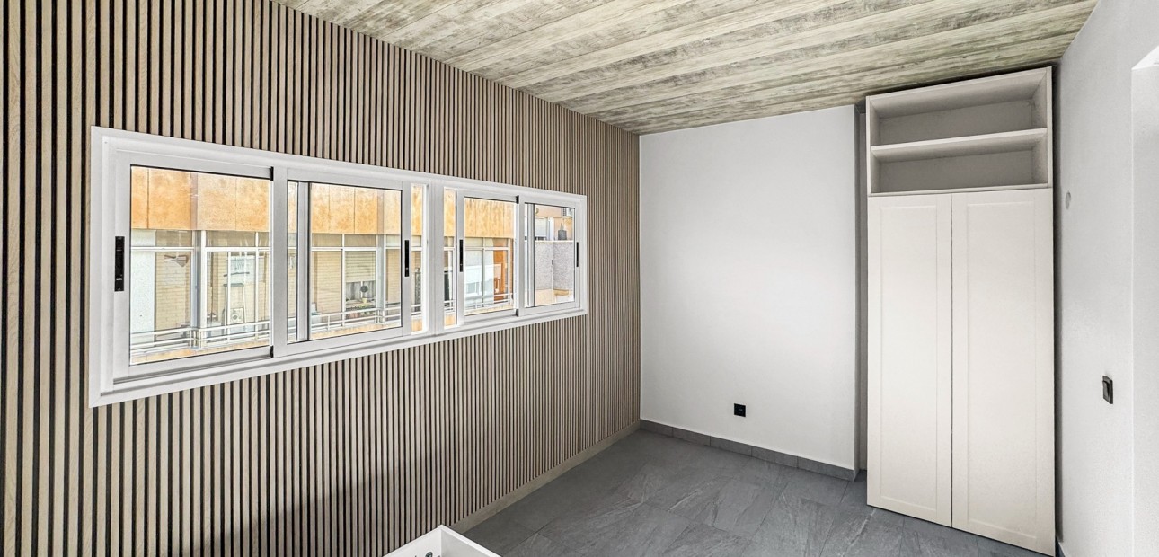 Herverkoop - Appartement / flat -
Torrevieja - Torrevieja - Centre