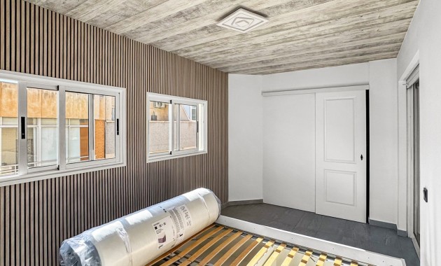Herverkoop - Appartement / flat -
Torrevieja - Torrevieja - Centre