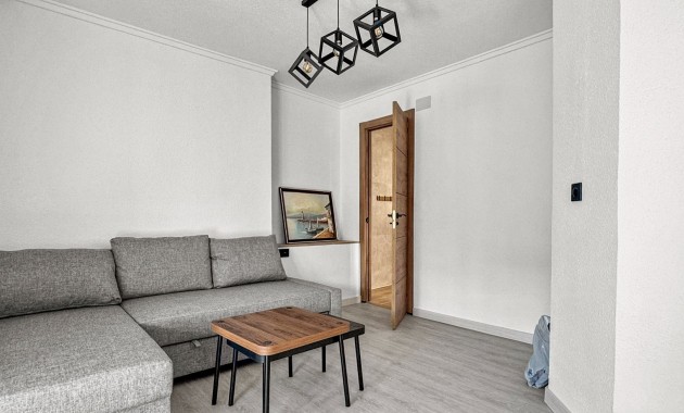 Herverkoop - Appartement / flat -
Torrevieja - Torrevieja - Centre