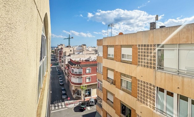 Herverkoop - Appartement / flat -
Torrevieja - Torrevieja - Centre
