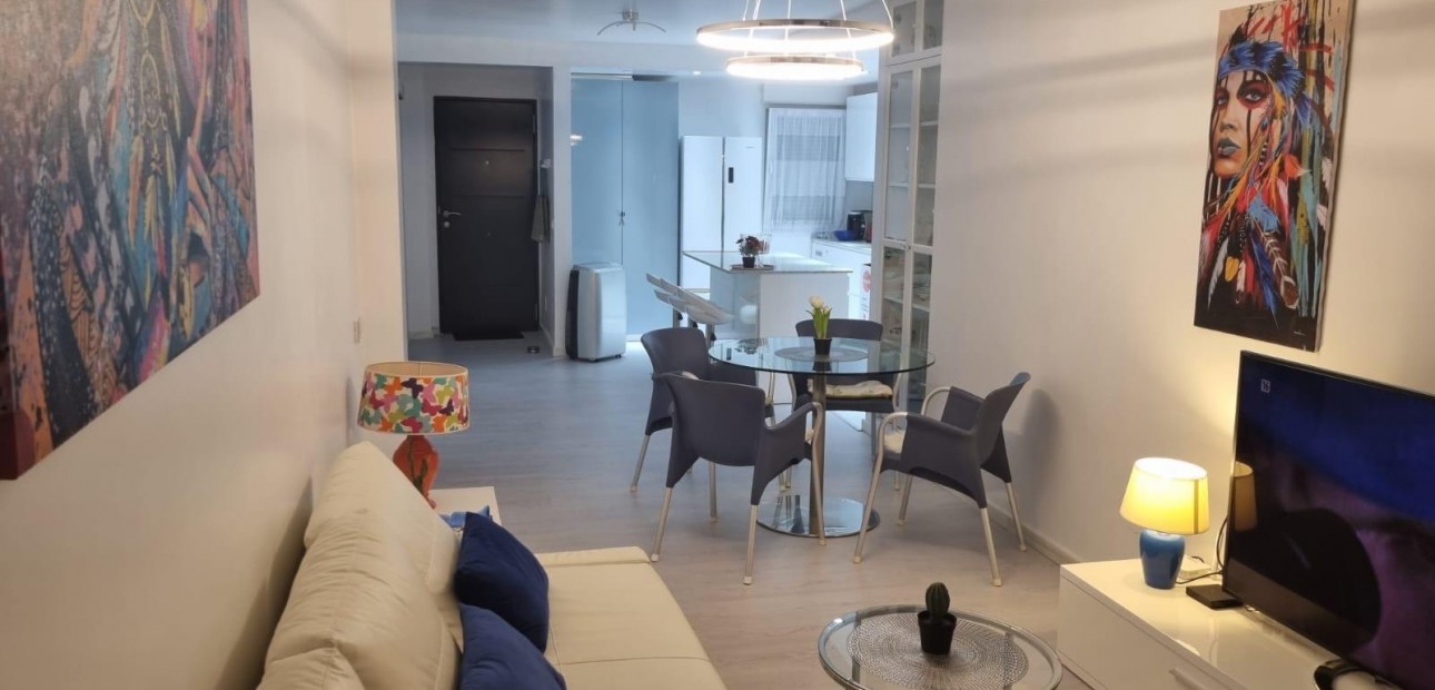 Sale - Apartment / flat -
Torrevieja - Playa Los Naufragos