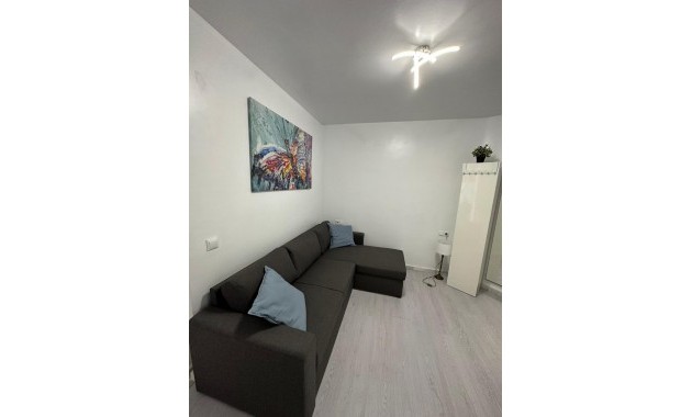 Sale - Apartment / flat -
Torrevieja - Playa Los Naufragos