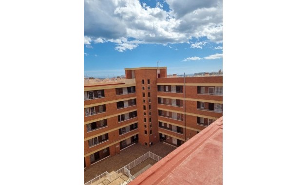 Sale - Apartment / flat -
Torrevieja - Playa Los Naufragos