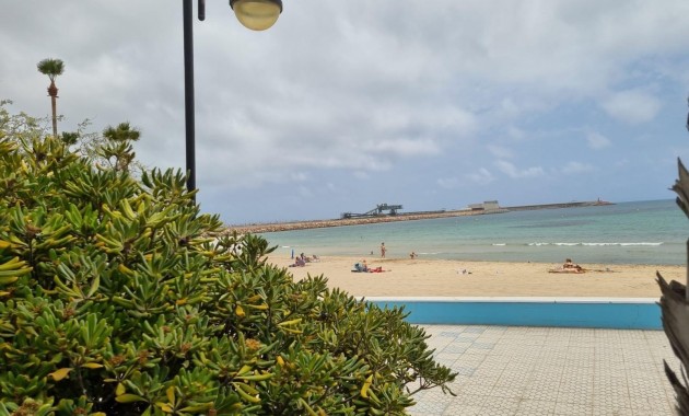 Sale - Apartment / flat -
Torrevieja - Playa Los Naufragos