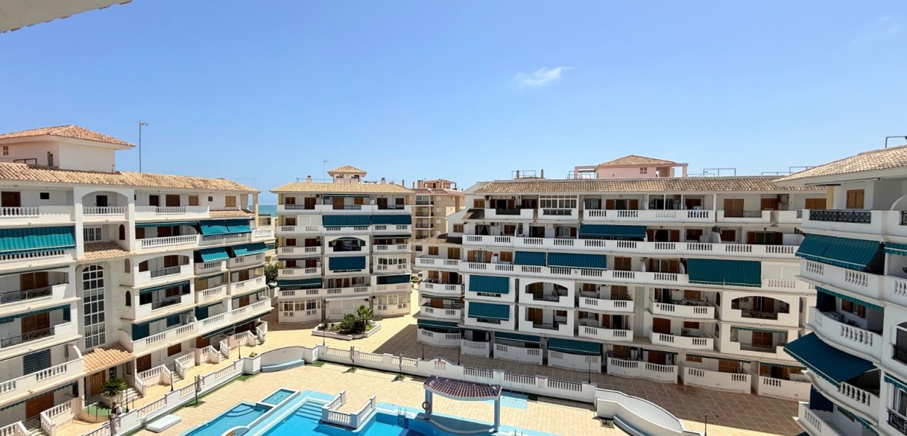 Venta - Apartamento / piso -
Torrevieja - Torre La Mata