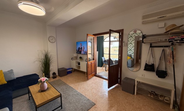 Sale - Apartment / flat -
Torrevieja - Torre La Mata
