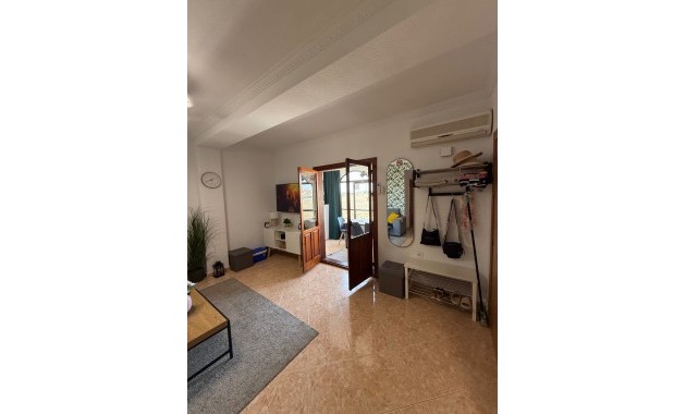 Sale - Apartment / flat -
Torrevieja - Torre La Mata