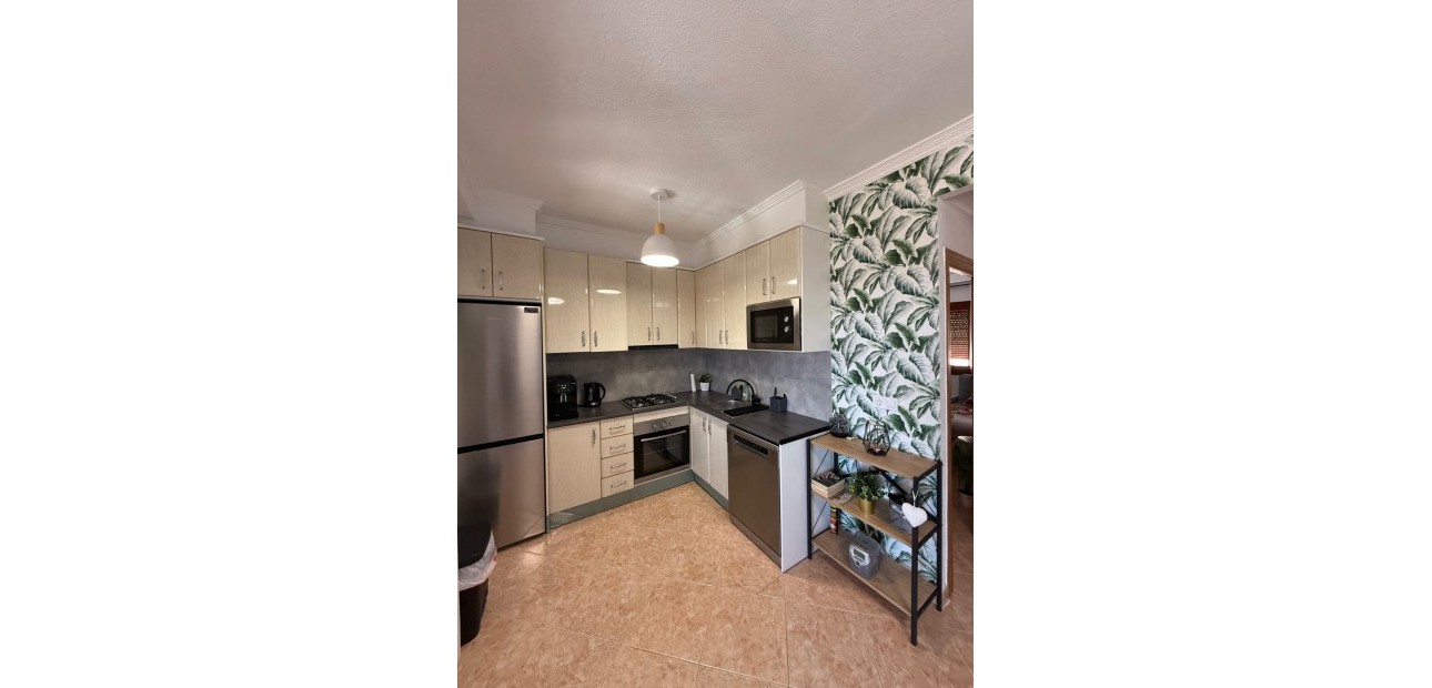 Sale - Apartment / flat -
Torrevieja - Torre La Mata