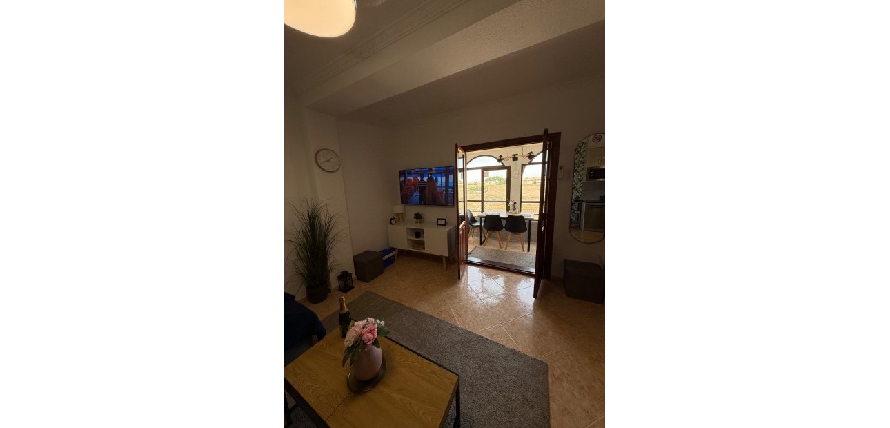 Sale - Apartment / flat -
Torrevieja - Torre La Mata