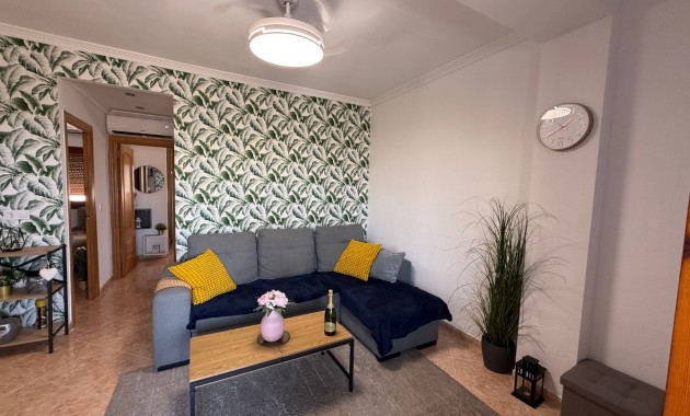 Sale - Apartment / flat -
Torrevieja - Torre La Mata