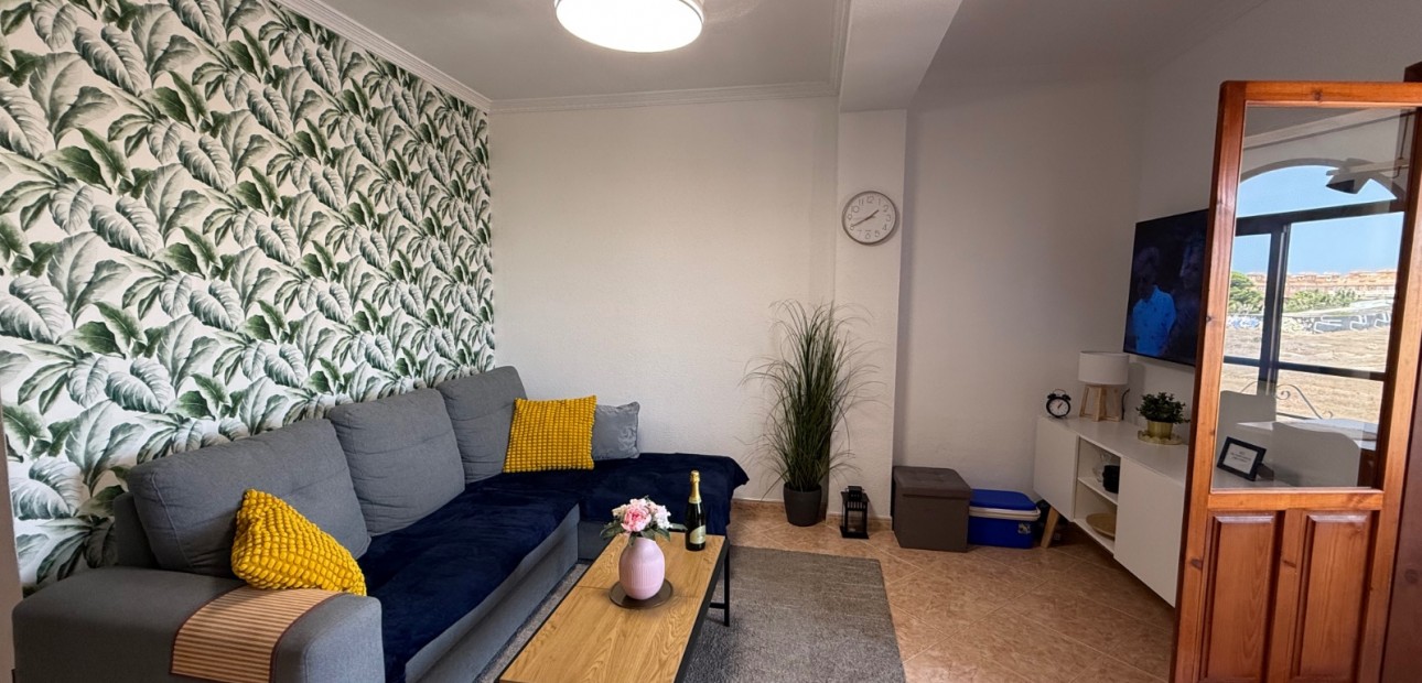 Sale - Apartment / flat -
Torrevieja - Torre La Mata