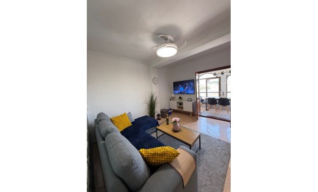 Sale - Apartment / flat -
Torrevieja - Torre La Mata