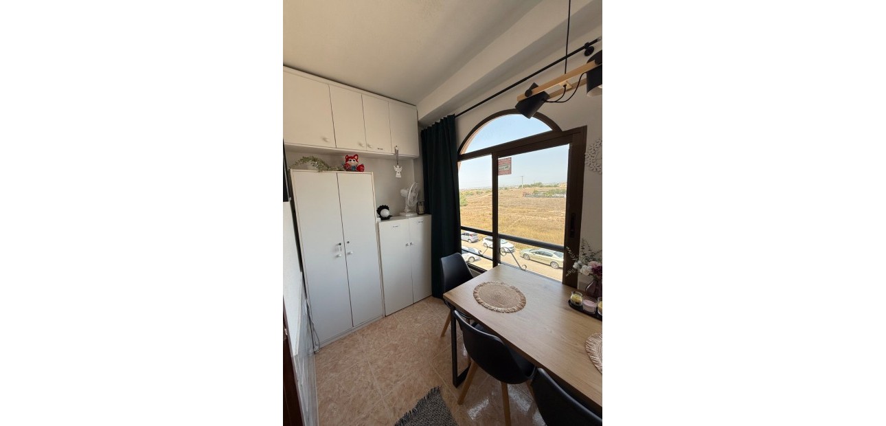 Sale - Apartment / flat -
Torrevieja - Torre La Mata