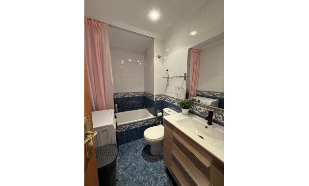 Sale - Apartment / flat -
Torrevieja - Torre La Mata