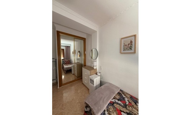 Sale - Apartment / flat -
Torrevieja - Torre La Mata