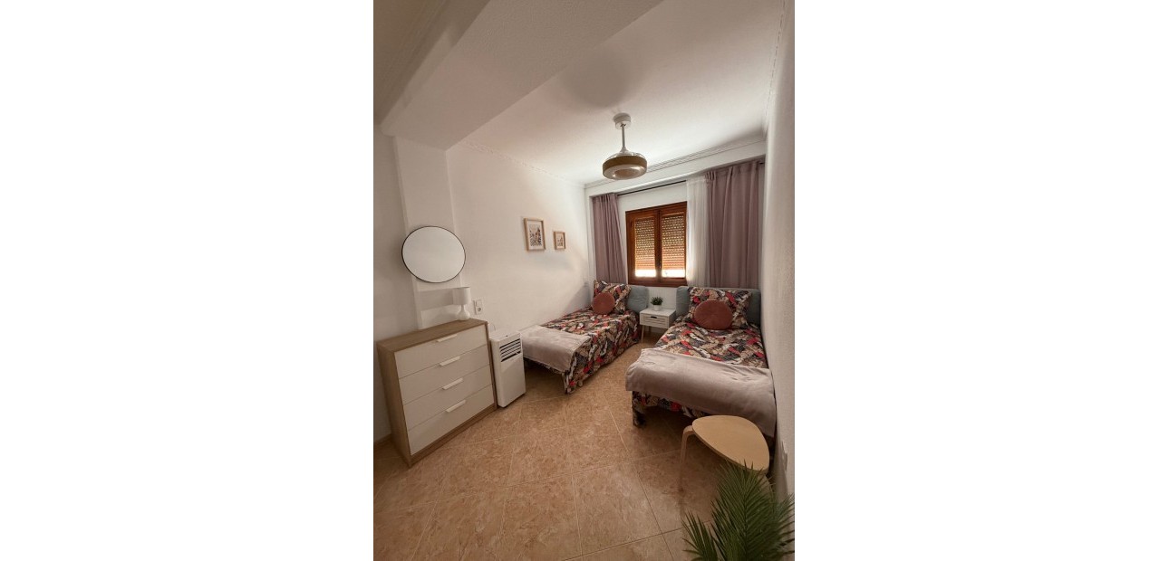Sale - Apartment / flat -
Torrevieja - Torre La Mata