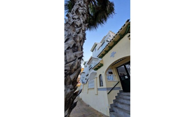 Sale - Apartment / flat -
Torrevieja - Torre La Mata