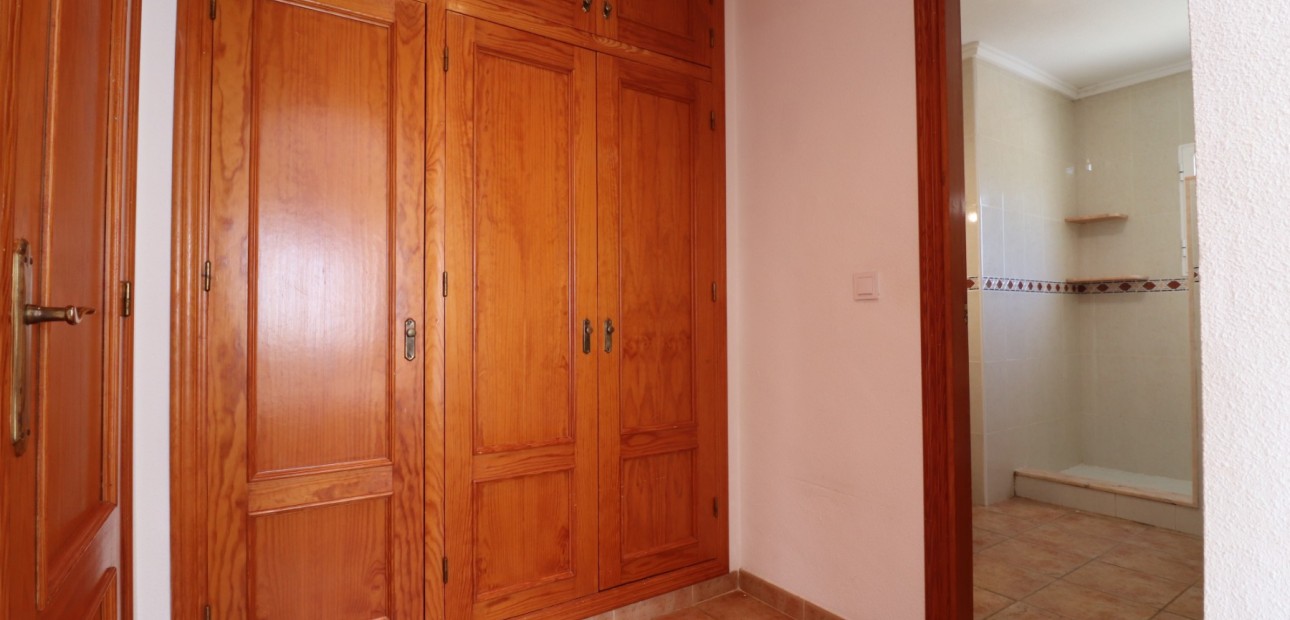 Sale - Detached Villa -
San Miguel de Salinas - Lake View Mansions