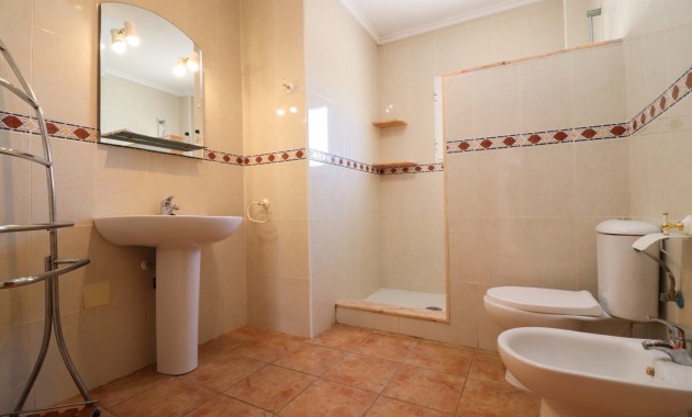 Sale - Detached Villa -
San Miguel de Salinas - Lake View Mansions