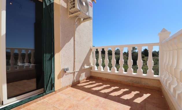 Sale - Detached Villa -
San Miguel de Salinas - Lake View Mansions
