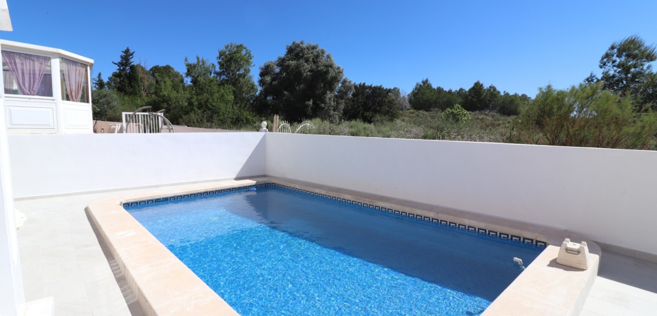 Sale - Detached Villa -
San Miguel de Salinas - Lake View Mansions