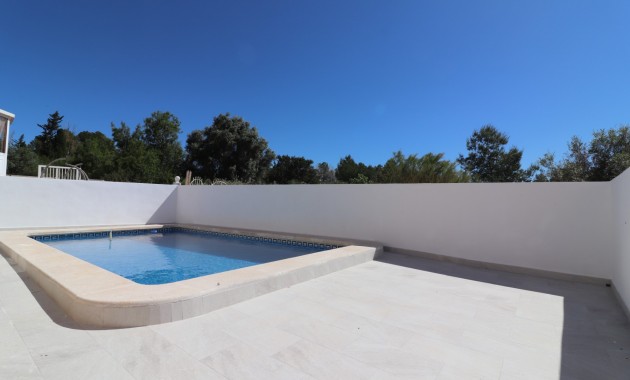 Sale - Detached Villa -
San Miguel de Salinas - Lake View Mansions