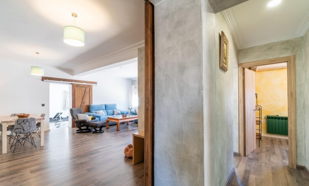 Sale - Villa -
Torrevieja - Torreta florida