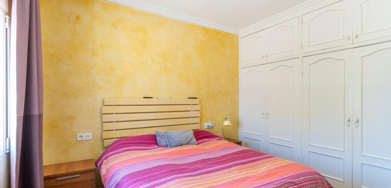 Sale - Villa -
Torrevieja - Torreta florida