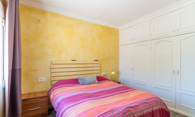 Sale - Villa -
Torrevieja - Torreta florida
