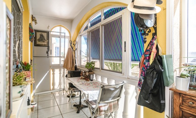 Sale - Apartment / flat -
Alicante - La Florida