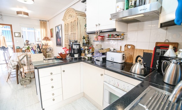Sale - Apartment / flat -
Alicante - La Florida