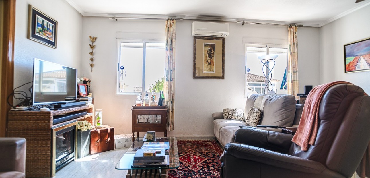 Sale - Apartment / flat -
Alicante - La Florida