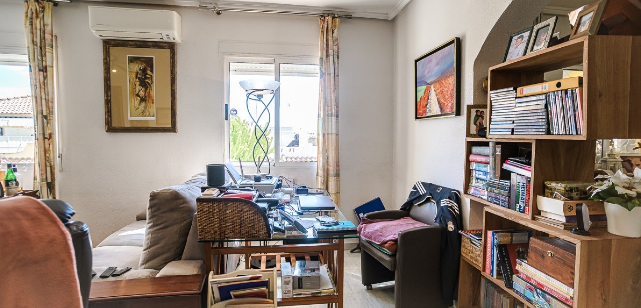 Sale - Apartment / flat -
Alicante - La Florida
