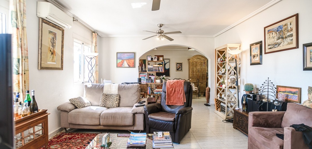 Sale - Apartment / flat -
Alicante - La Florida