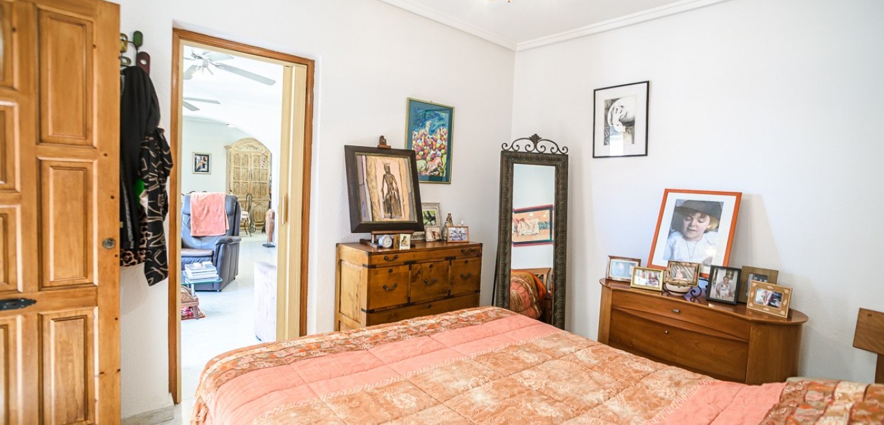 Sale - Apartment / flat -
Alicante - La Florida