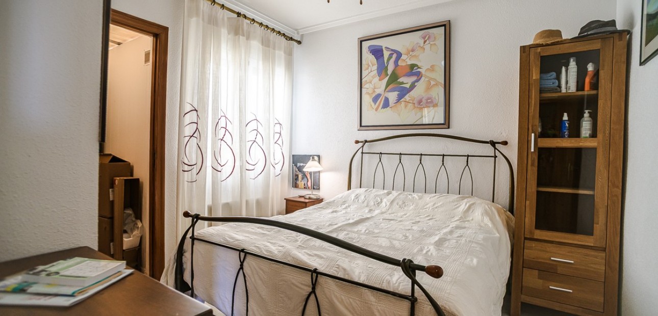 Sale - Apartment / flat -
Alicante - La Florida