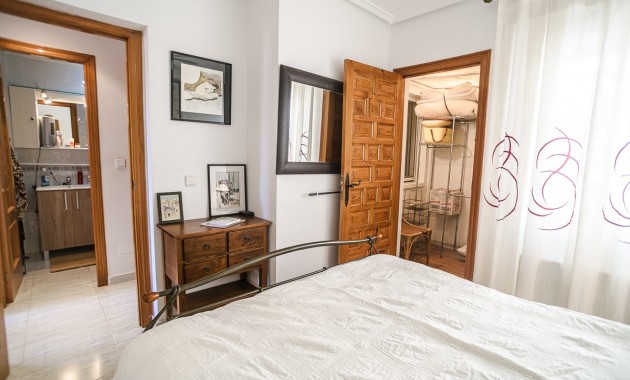 Sale - Apartment / flat -
Alicante - La Florida