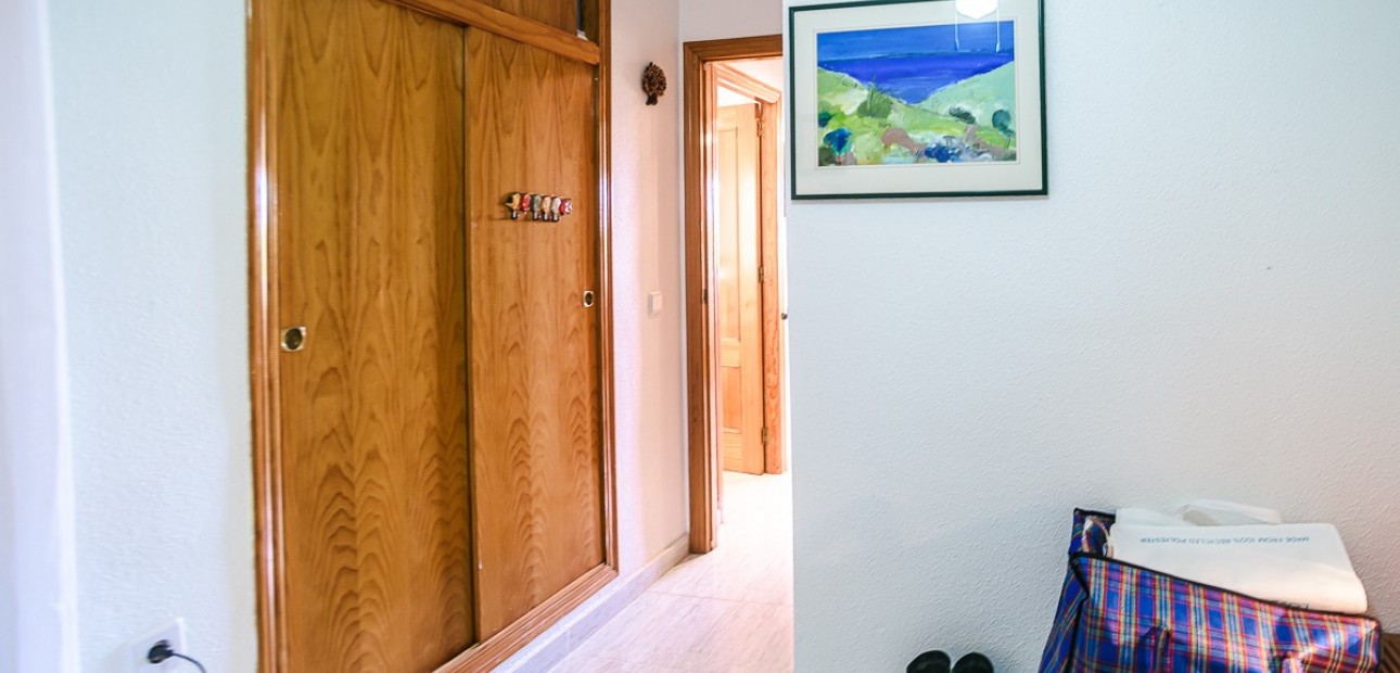 Sale - Apartment / flat -
Alicante - La Florida