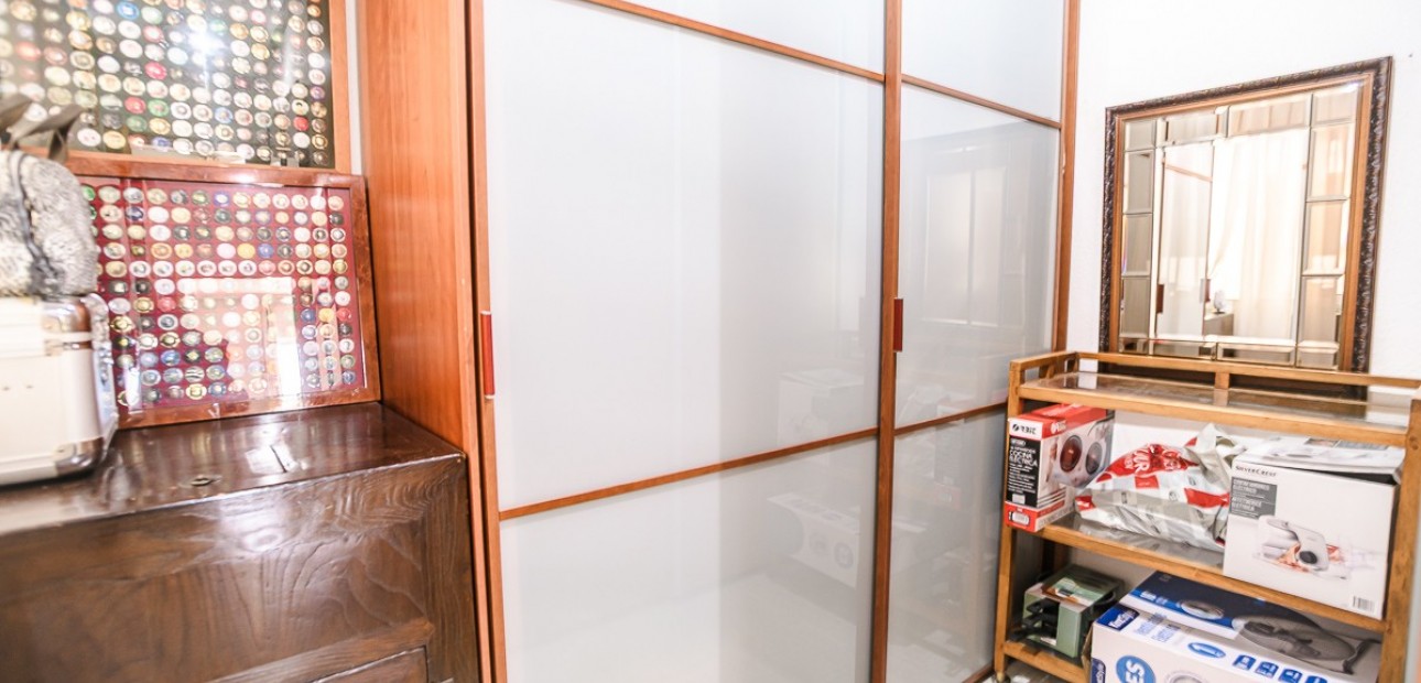Sale - Apartment / flat -
Alicante - La Florida