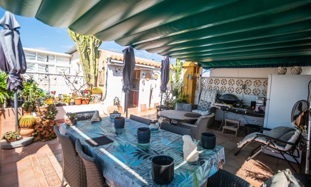 Sale - Apartment / flat -
Alicante - La Florida