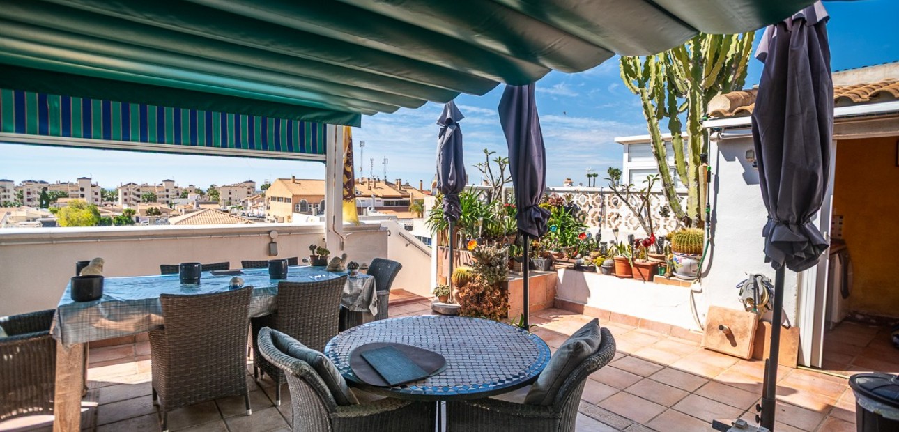 Sale - Apartment / flat -
Alicante - La Florida