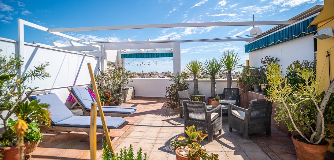 Sale - Apartment / flat -
Alicante - La Florida