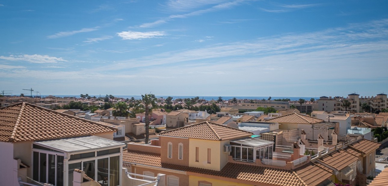Sale - Apartment / flat -
Alicante - La Florida