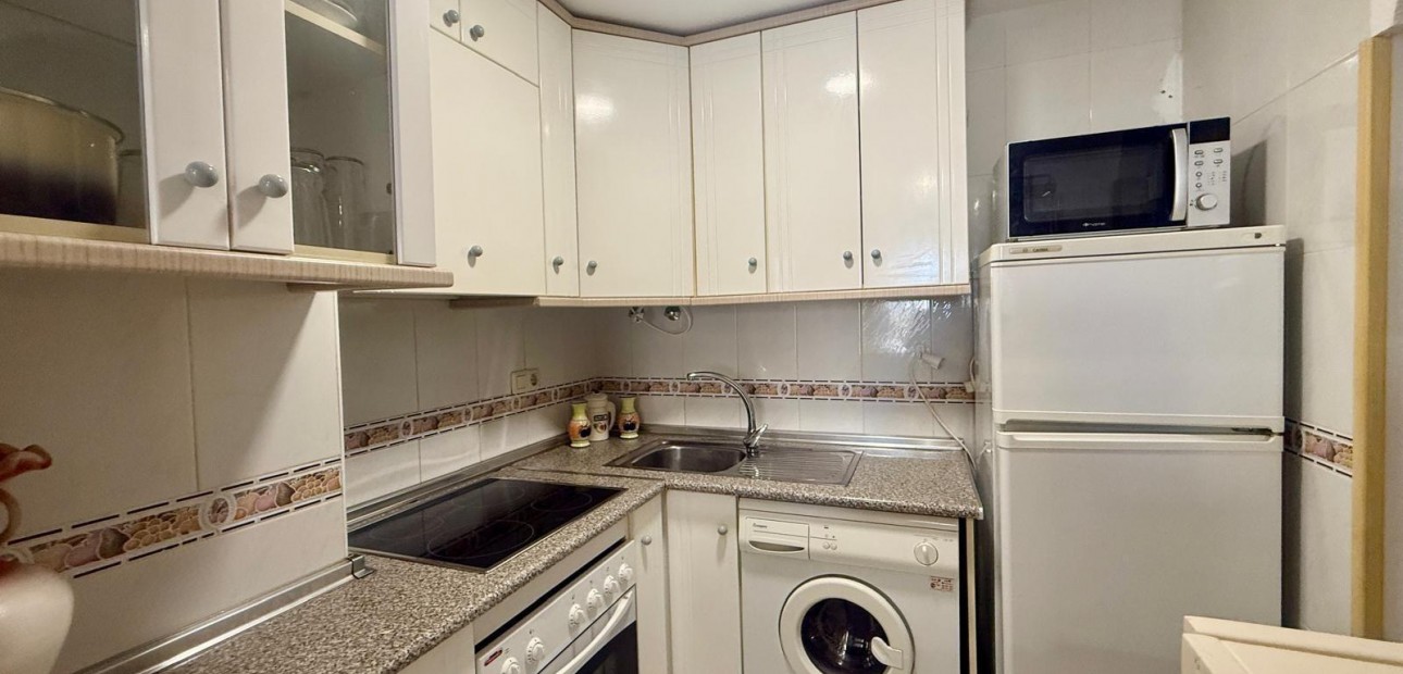 Sale - Apartment / flat -
Torrevieja - Los Europeos