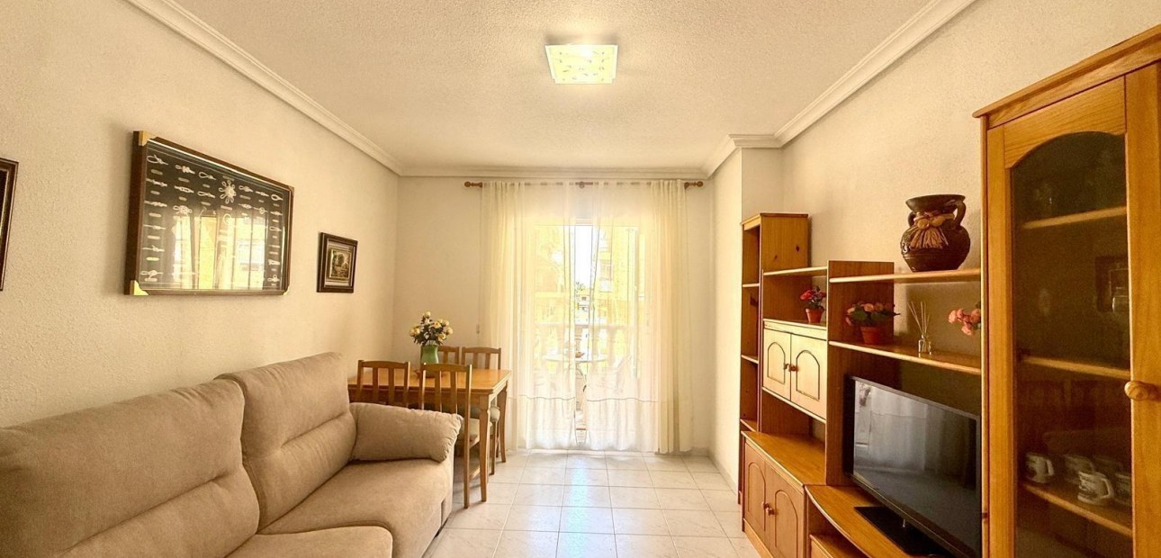 Sale - Apartment / flat -
Torrevieja - Los Europeos