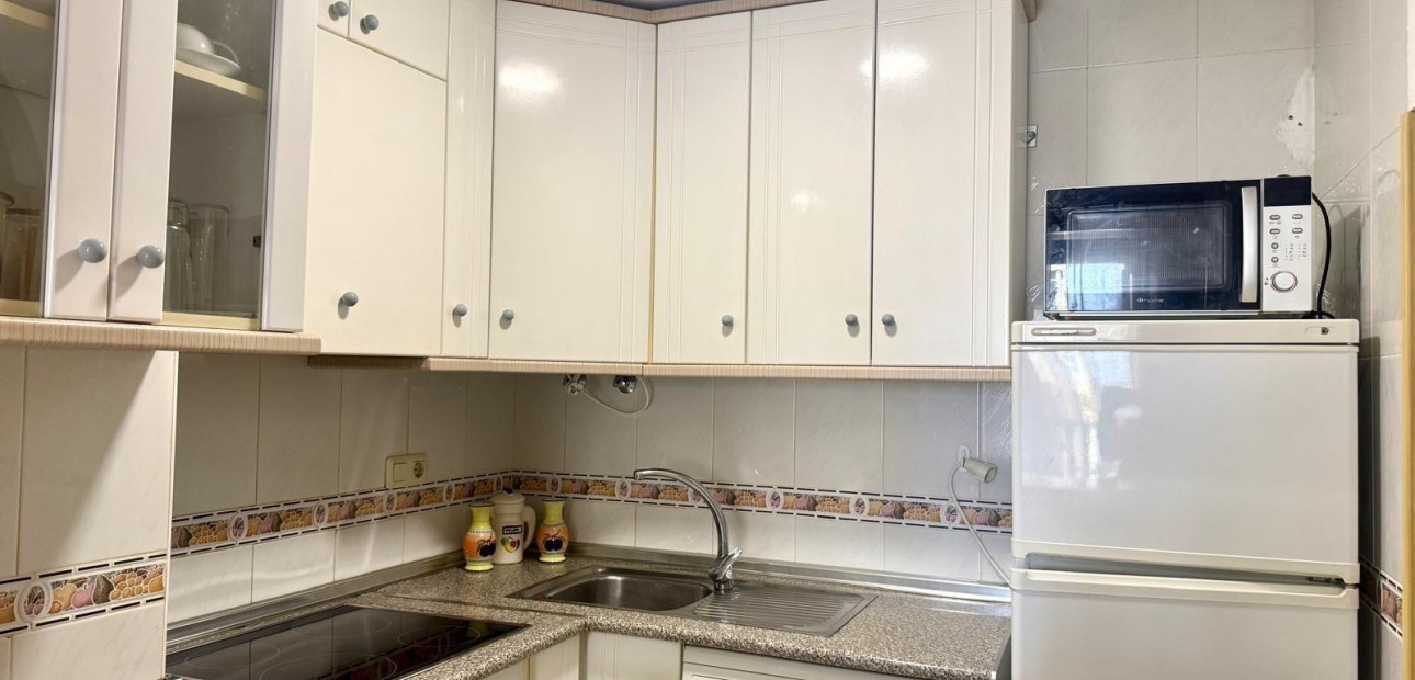 Sale - Apartment / flat -
Torrevieja - Los Europeos