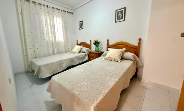 Sale - Apartment / flat -
Torrevieja - Los Europeos